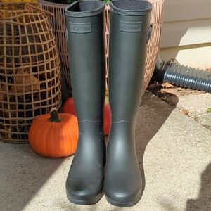 Hunter Classic Black Rain Boots